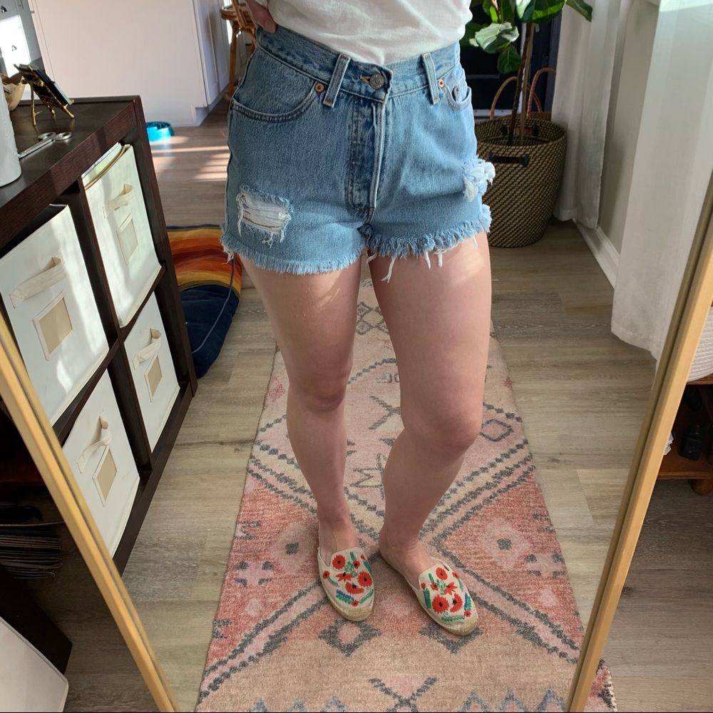 Levi’s | Vintage Distressed Cutoff Denim Shorts